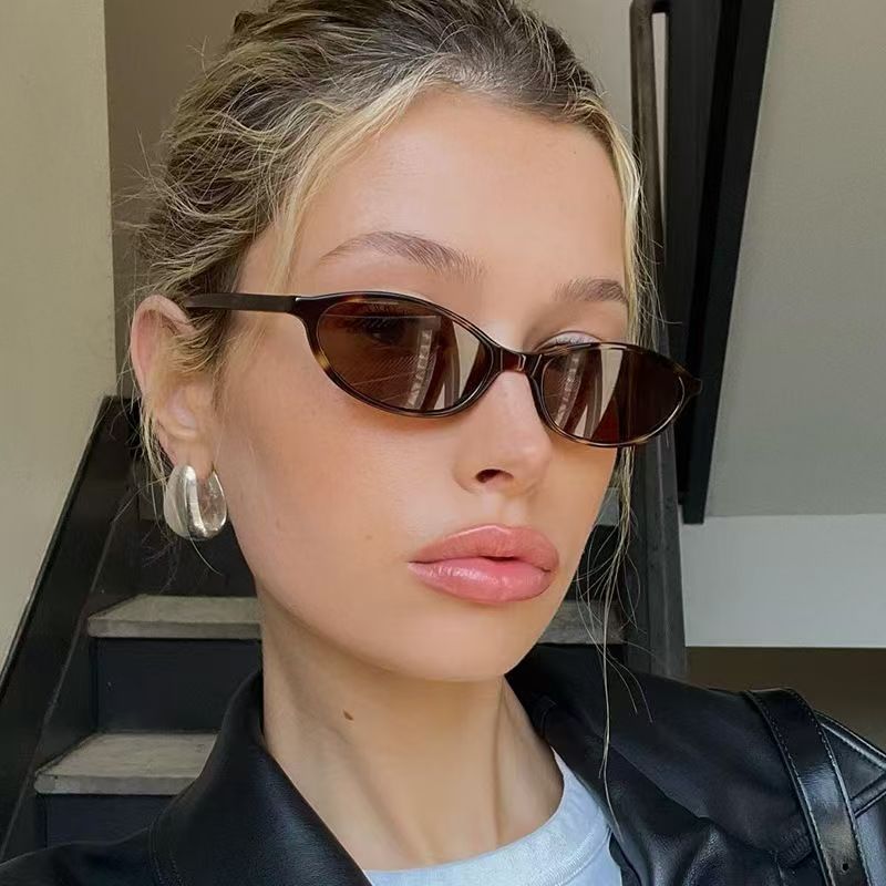 Vintage Small Cat Eye Sunglass - Sunglasses Cat Eye のレビューと価格