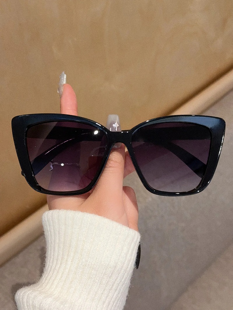 Trendy Cat Eye Sunglasses for  - Sunglasses Cat Eye のレビューと価格