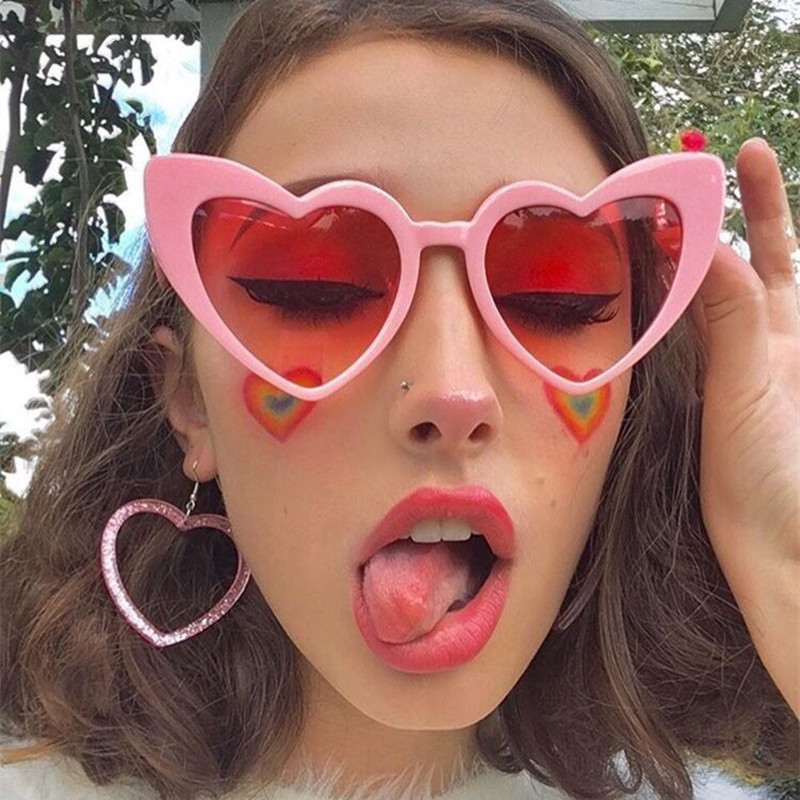 Love Heart Cat Eye Sunglasses  - Sunglasses Cat Eye のレビューと価格
